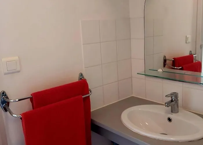 Confort A 300 M Des Thermes *