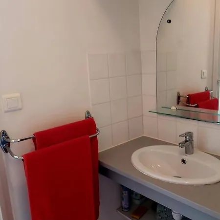 Confort A 300 M Des Thermes *
